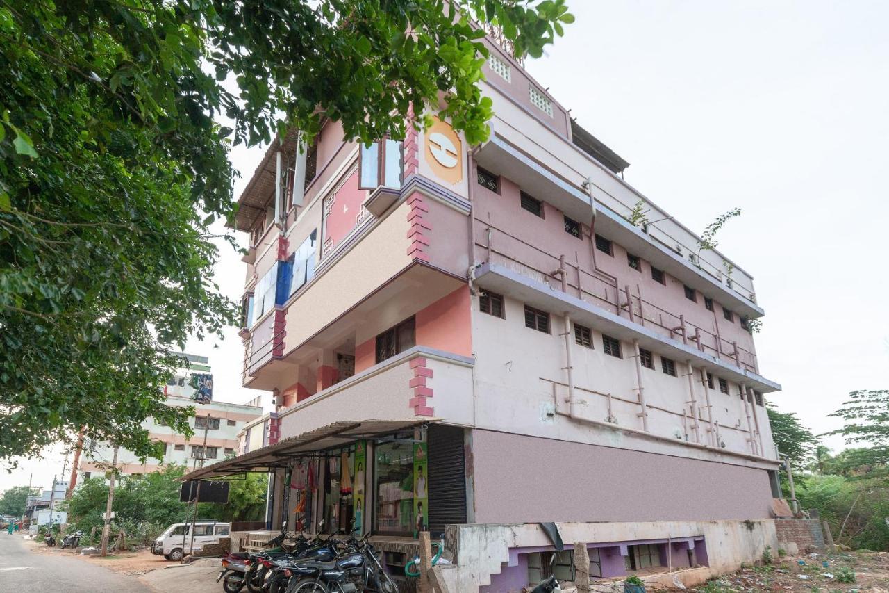 Oyo 16692 Atchaya Rooms Thanjavur Exterior photo
