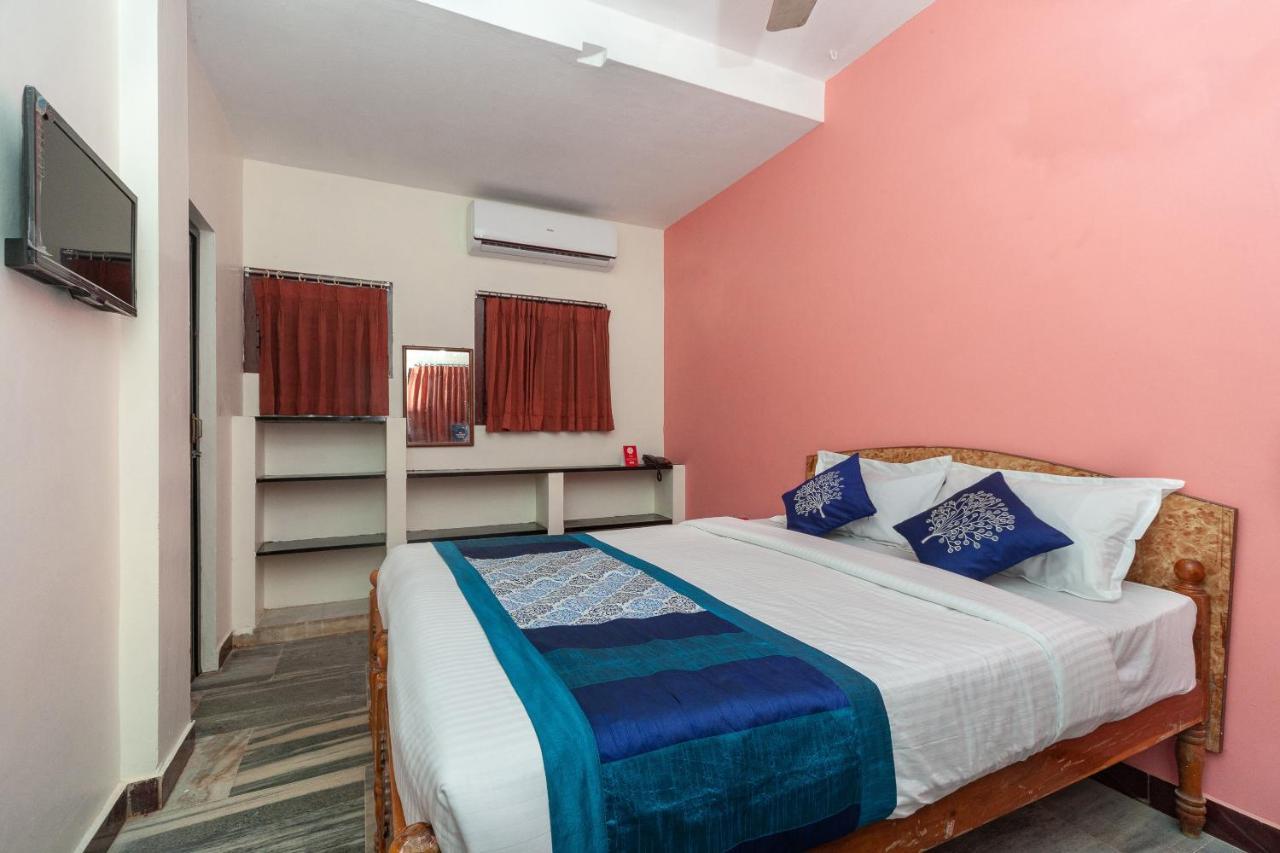 Oyo 16692 Atchaya Rooms Thanjavur Exterior photo